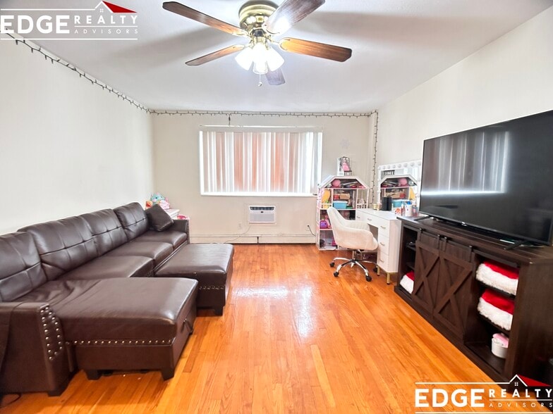 Building Photo - 361 Faneuil St