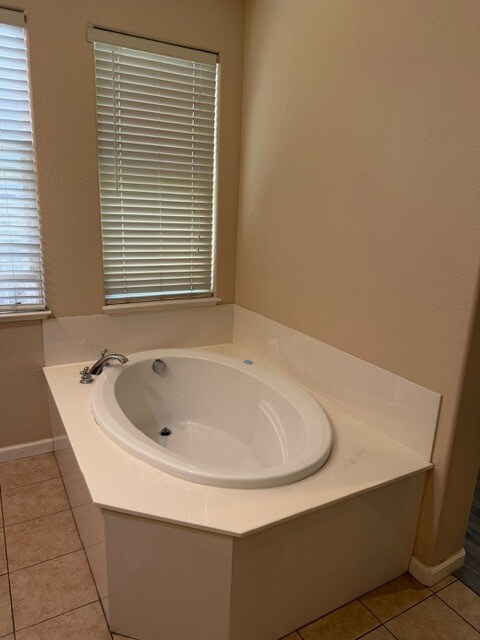 Building Photo - 508 Lassen Way