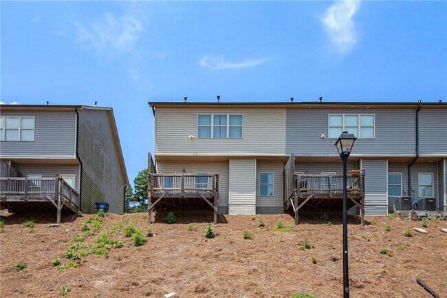 Building Photo - 290 Turtle Creek Dr