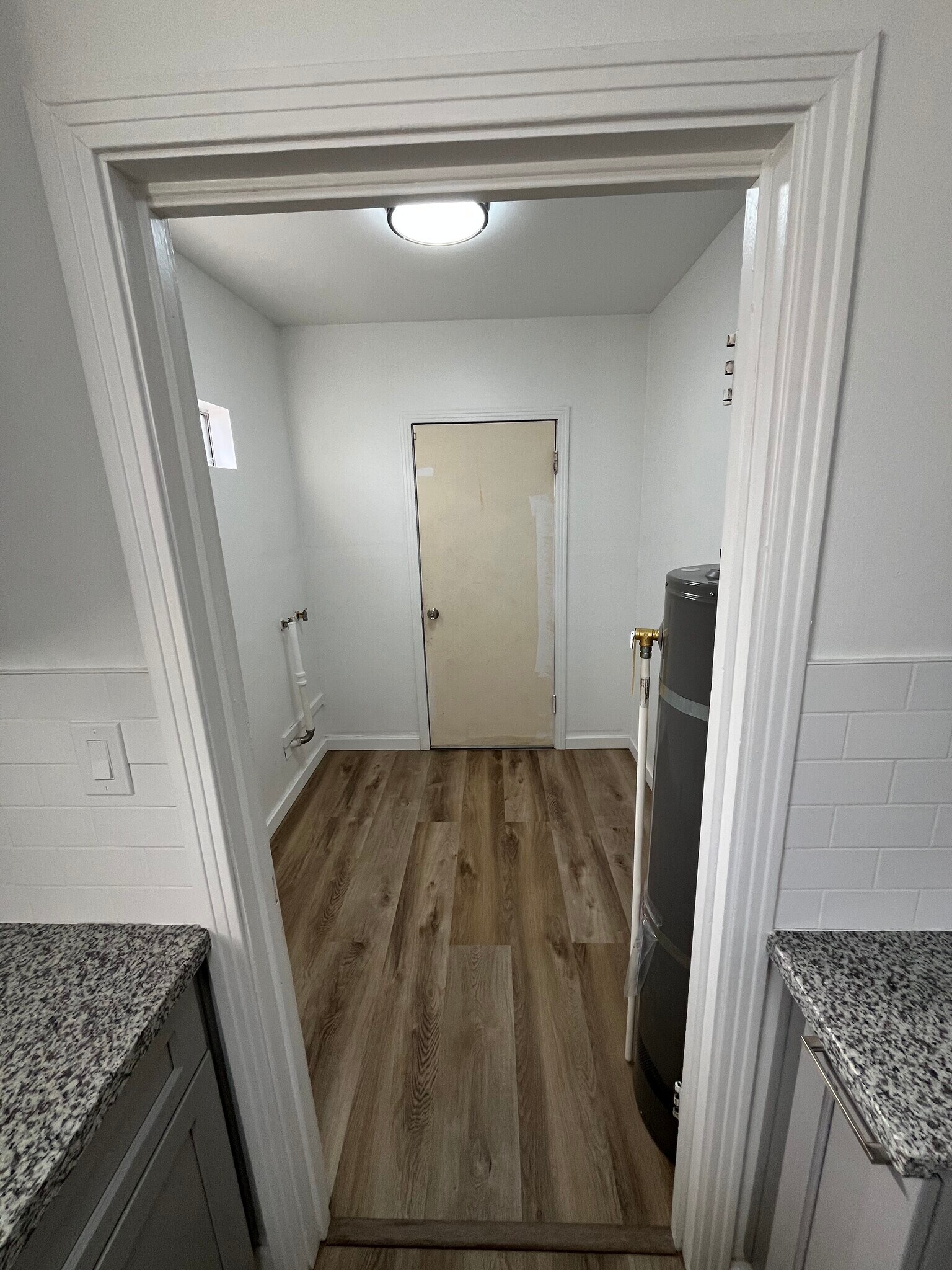 Building Photo - 480 E Monterey Ave