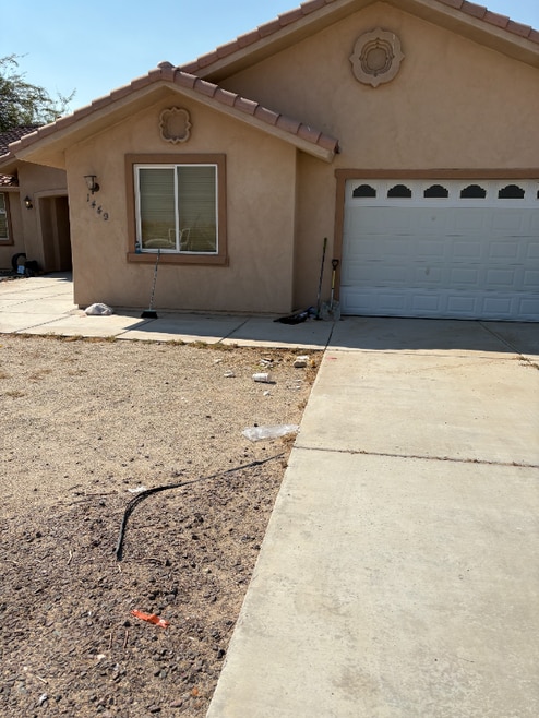 Building Photo - 1449 Catalina Ave