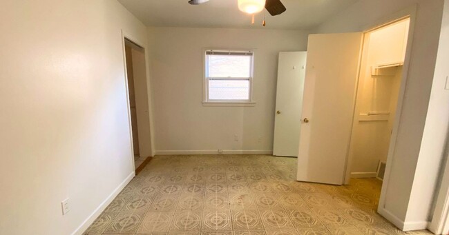 Building Photo - Spacious, remodeled 3 Bed, 2 Bath Home in ...