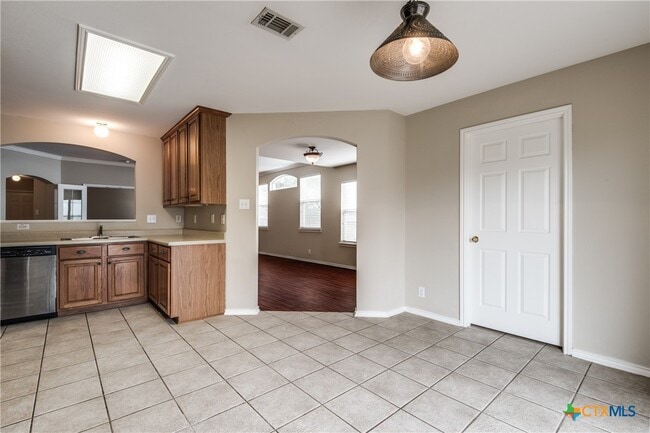 Building Photo - 5914 Wexford Brook