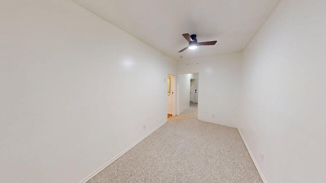 Building Photo - Remodeled | Private Side Yard