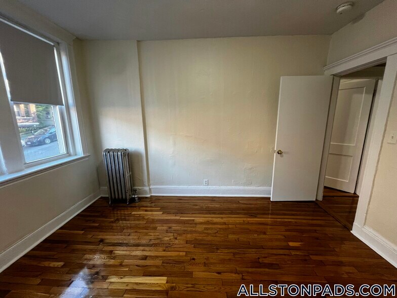 Building Photo - 109 Brainerd Rd