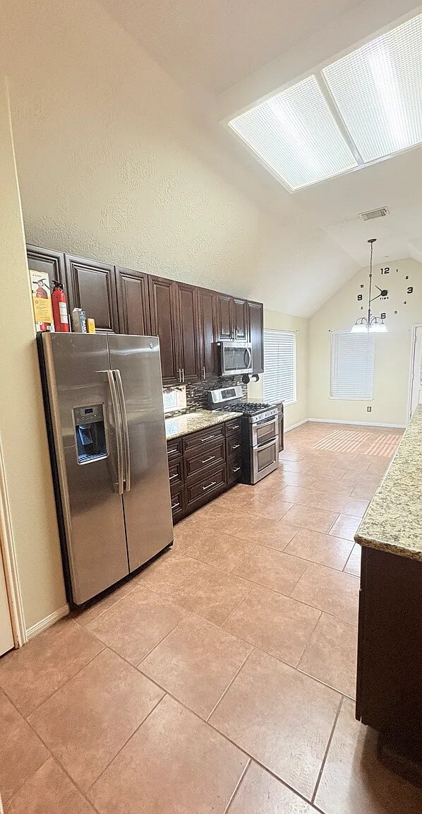 Building Photo - 12507 Avery Vale Ln