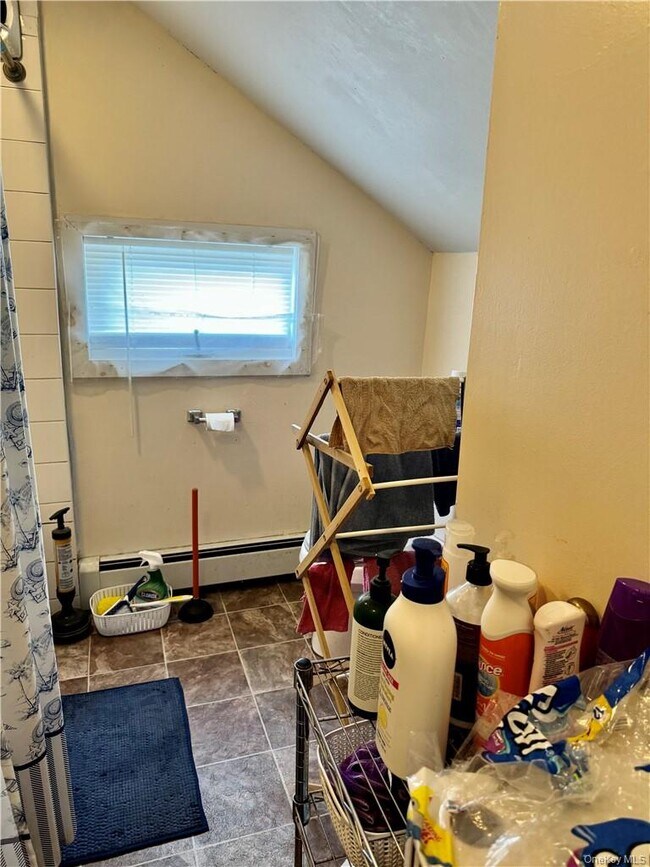 Building Photo - 19 Bloomingburg Rd