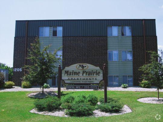 Entrance - 727 Apartments
