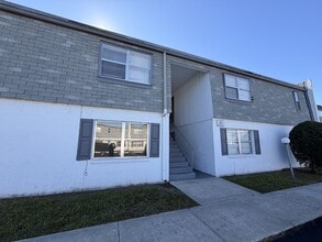 Building Photo - 1000 S Semoran Blvd