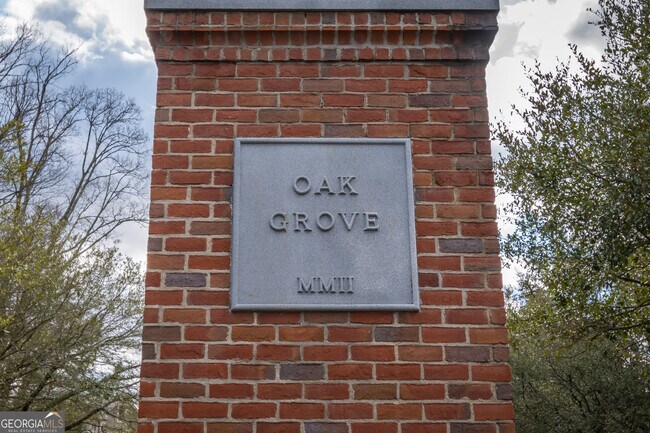 Building Photo - 83 Charter Oak Dr