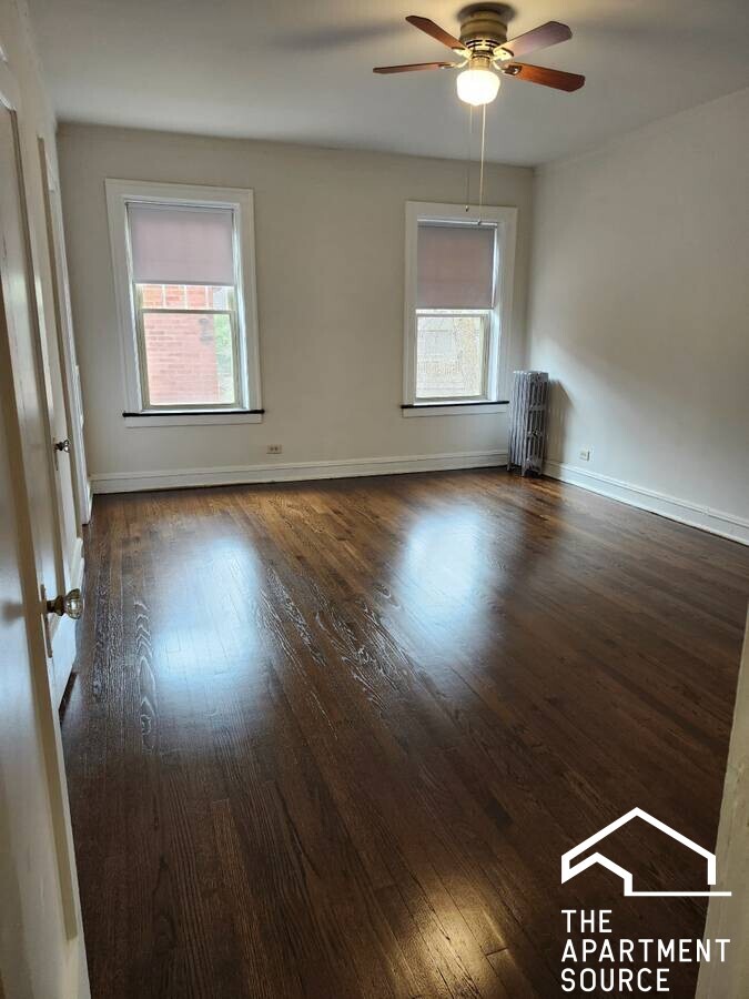 Building Photo - 1159 E 52nd St