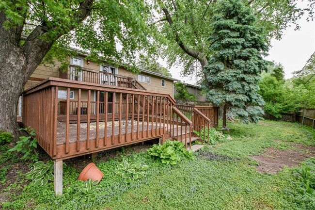 Building Photo - 6409-6411 Hammersley Rd Duplex