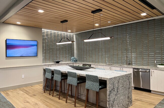 Building Photo - 46 Independence Dr