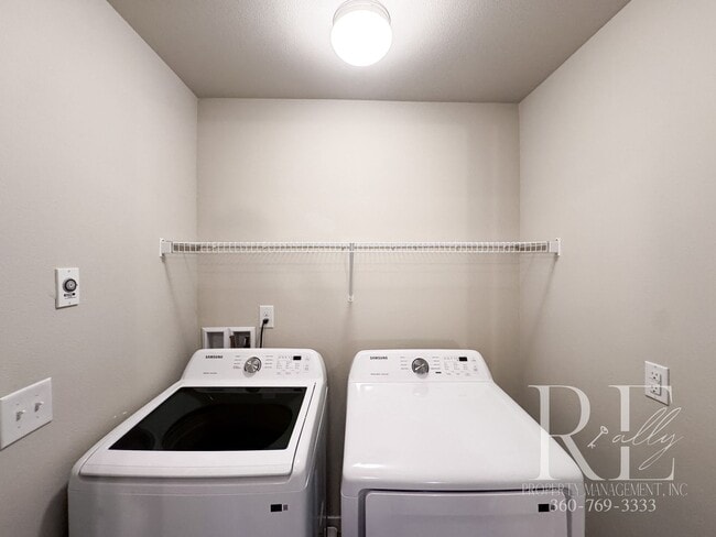 Building Photo - Effortless Elegance in Caldart Heights, Poulsbo