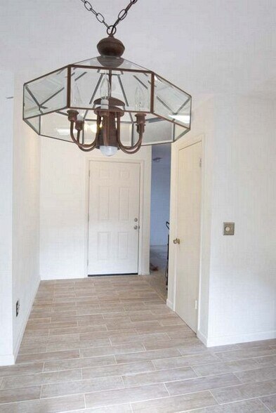 Foyer - 3079 Montana Terrace Rd