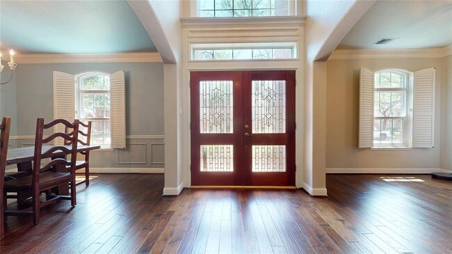 Building Photo - 1323 Hillside Forest Dr