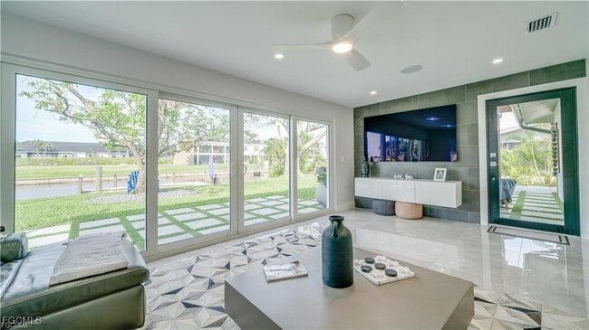 Building Photo - 1745 Bikini Ct