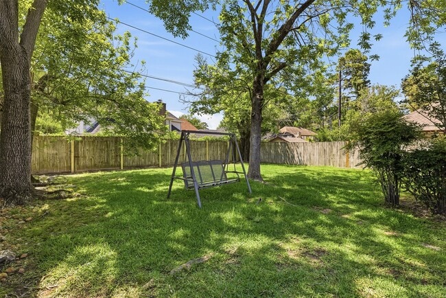 Building Photo - 20011 Sweetgum Forest Dr