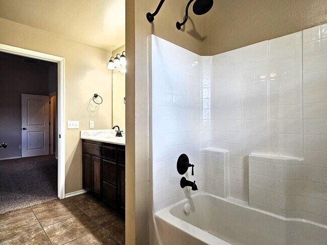 Building Photo - EVERYTHING YOU WANT IN A HOME! $500 OFF FI...
