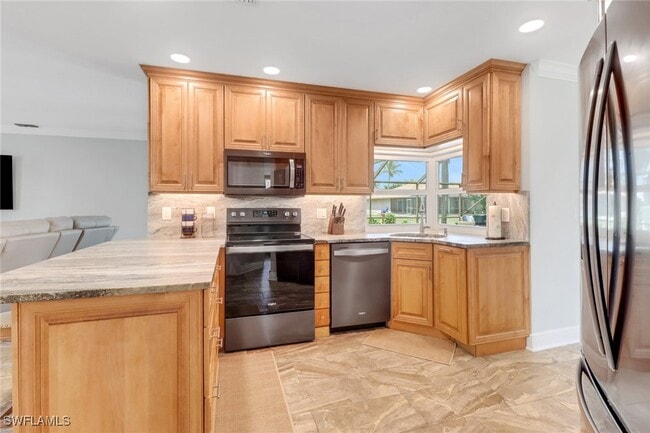 Building Photo - 6060 Perthshire Ln