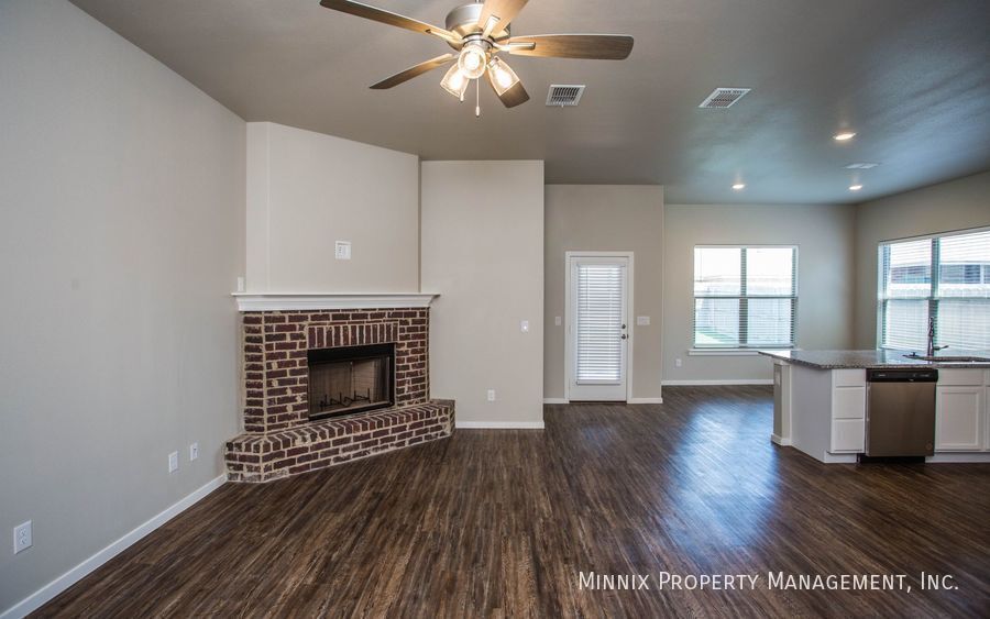 Building Photo - 2103 Kirksey Ave