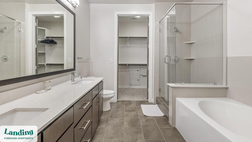 Building Photo - 825 Usener St