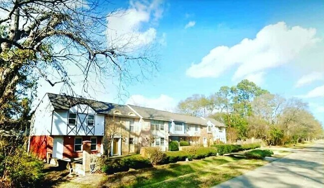 Building Photo - 433 Sunset Dr