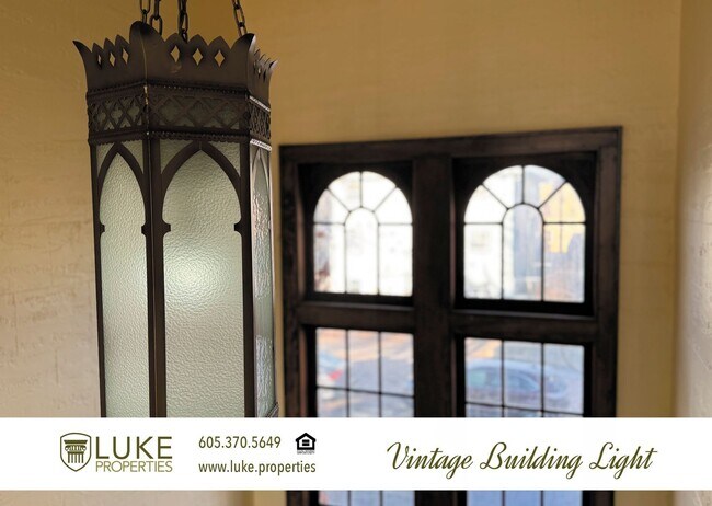Building Photo - 1216 S Center Ave