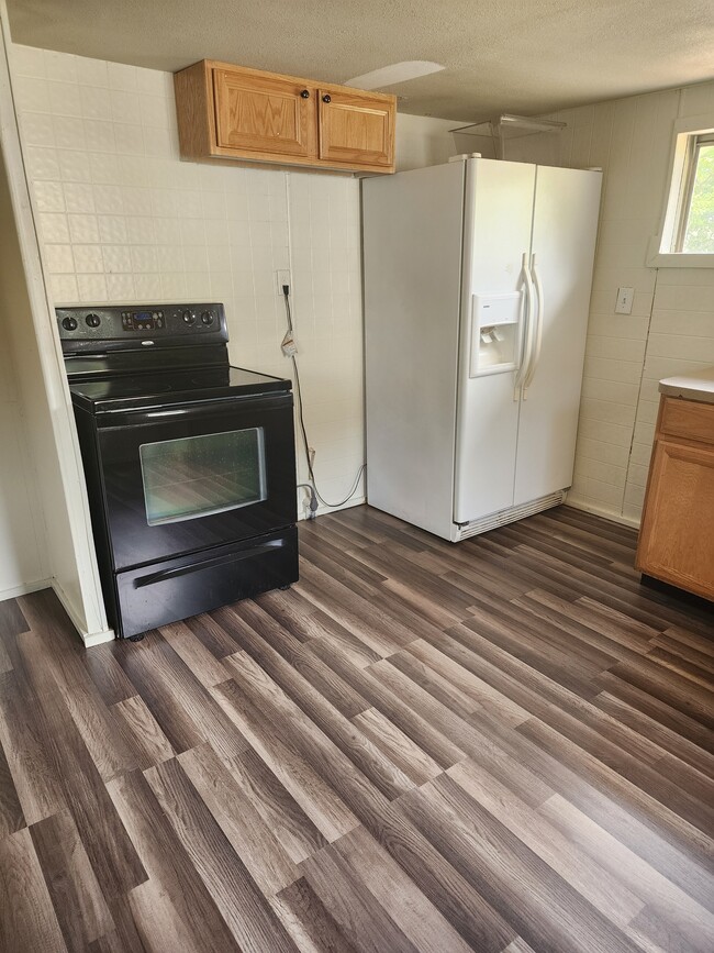Building Photo - 1461 33rd St NW