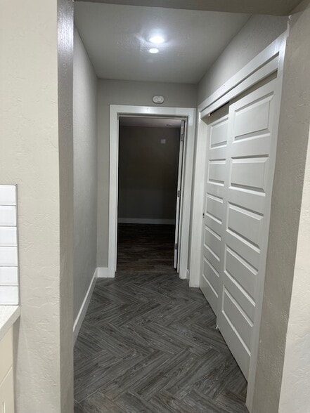 Building Photo - 1416 E Del Rio Dr