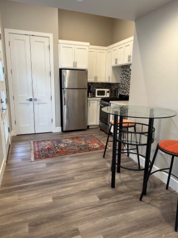 Building Photo - 1816 Solons Alley