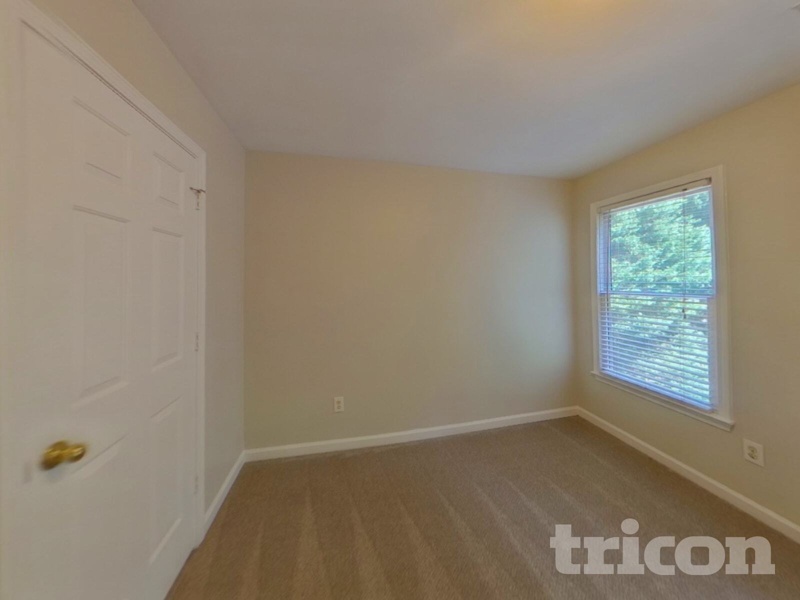 Building Photo - 1114 Fairview Club Cir