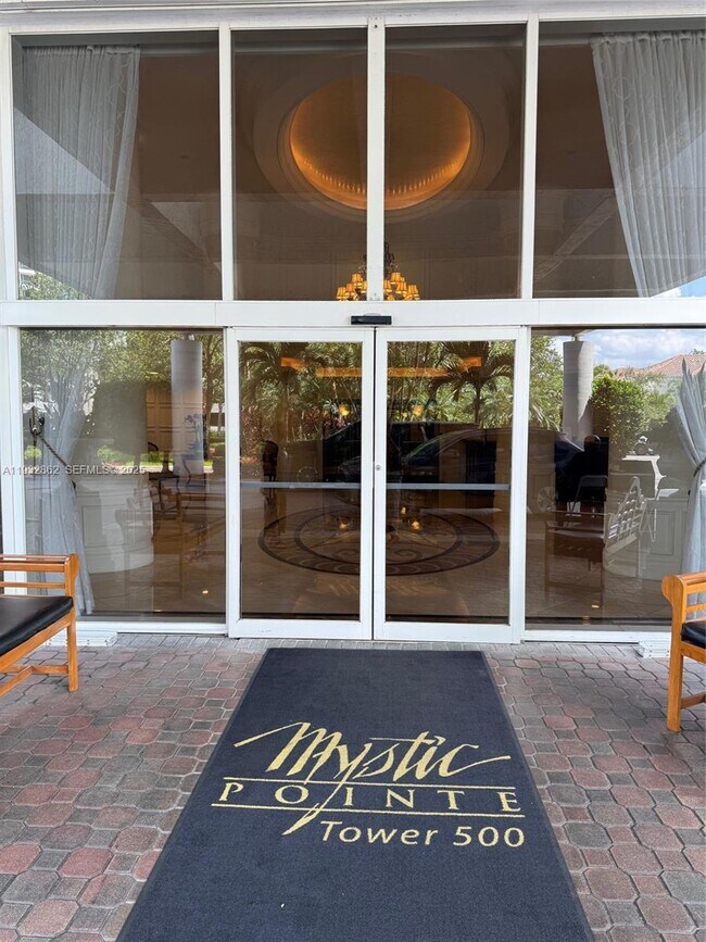 Building Photo - 3530 Mystic Pointe Dr