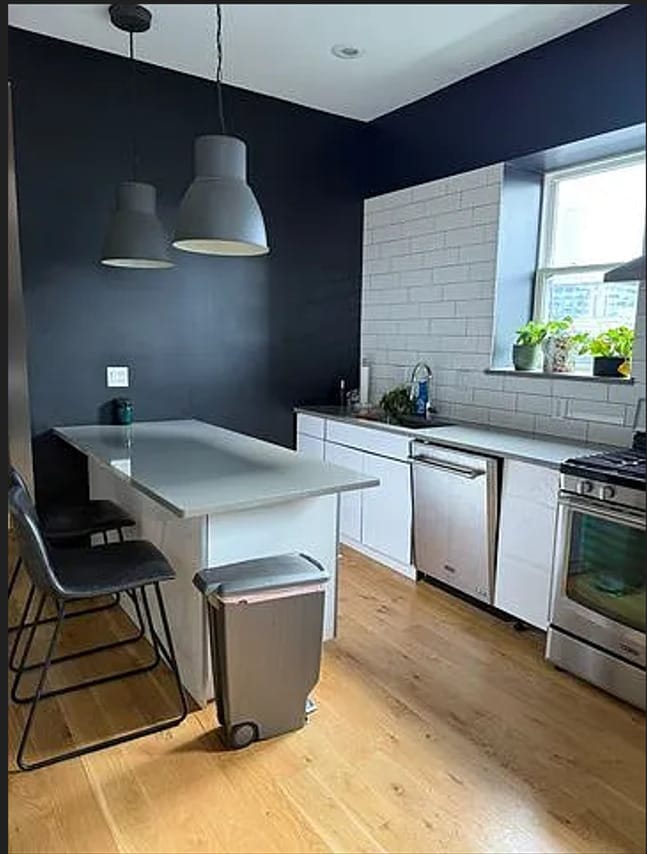 Building Photo - 446 N Aberdeen St