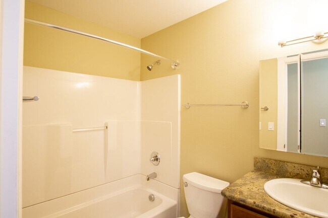Building Photo - Corner Apartment in Saint John's w/Parking...