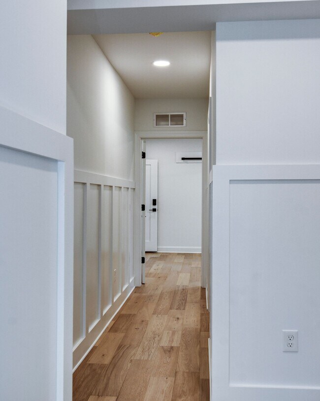 Building Photo - 13 Wilkins Ave