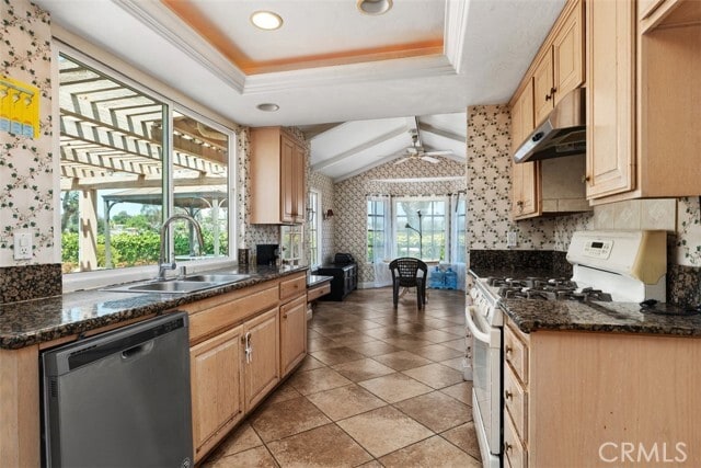 Building Photo - 24522 Quintana Dr