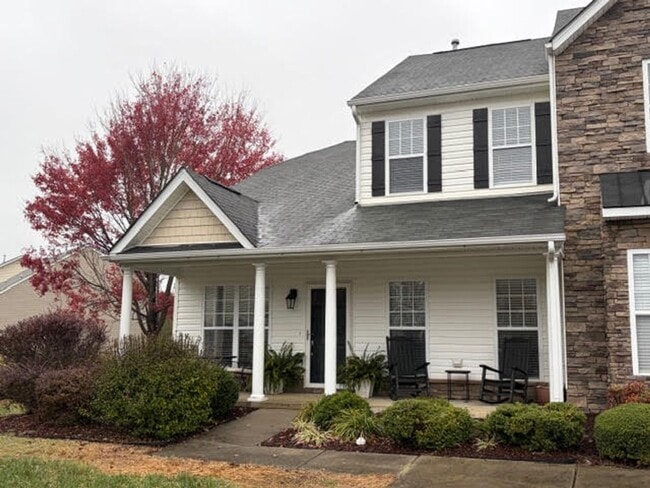 Primary Photo - ~~ Beautiful Townhome in Brightwood Farms ~~