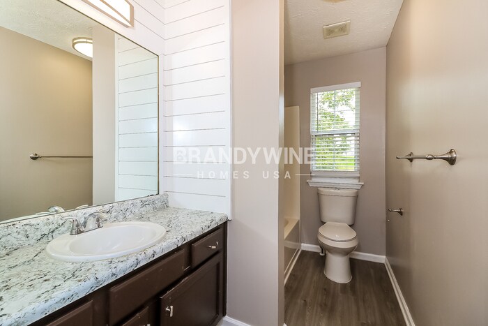 Building Photo - 3801 Wexford Dr