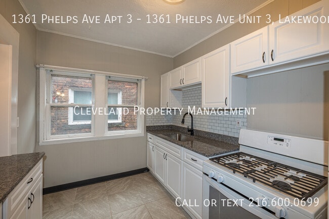 Building Photo - 1361 Phelps Ave