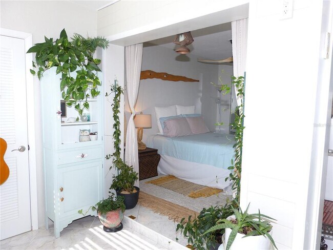 Building Photo - 2 Causeway Blvd