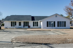 Building Photo - Devonwood Apartments