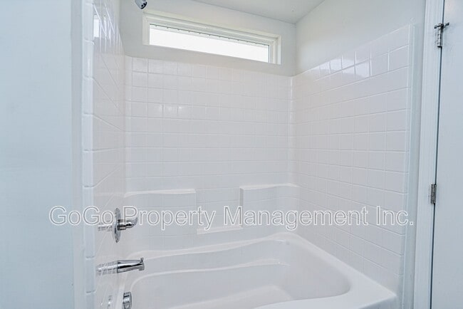 Building Photo - 649 Millsgate Cir