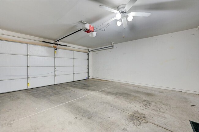Building Photo - 2232 Ramsgate Dr