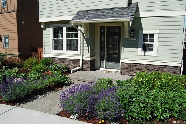 Building Photo - 4Bd/2.5Ba Issaquah House