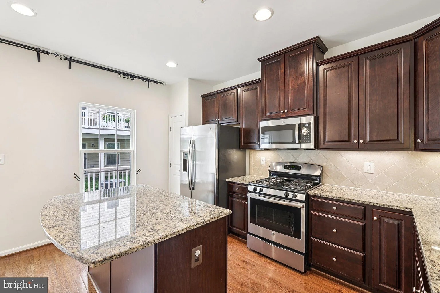 Building Photo - 8074 Locust Mill St