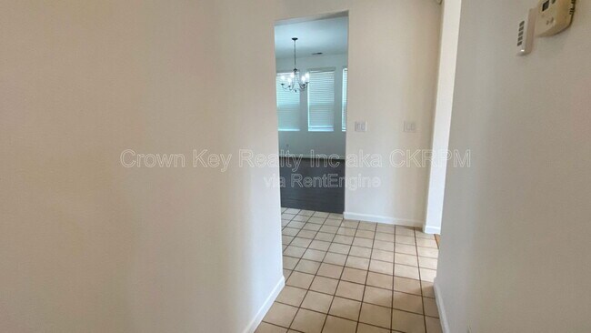 Building Photo - 2978 Jackson Ave