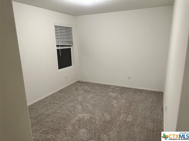 Building Photo - 108 Guardian Angel Ct