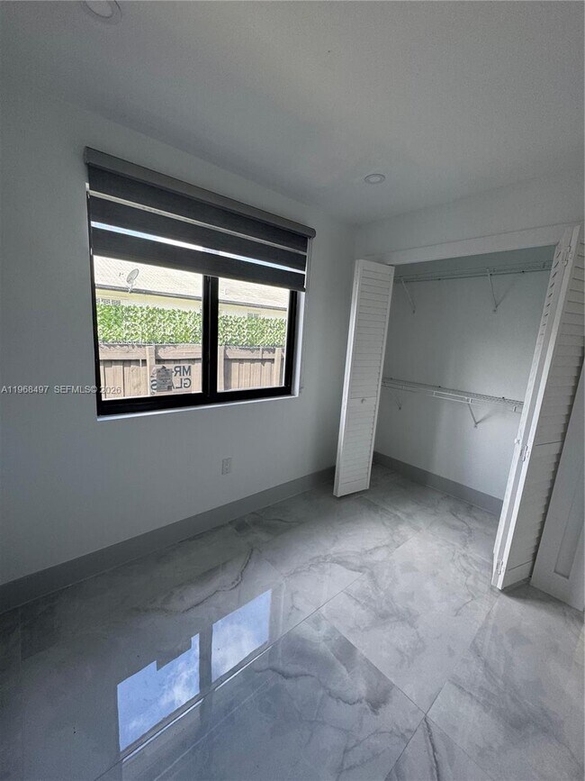 Building Photo - 1710 SW 99th Terrace