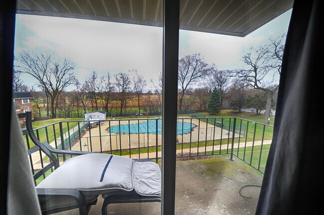 Building Photo - 2343 Ogden Ave